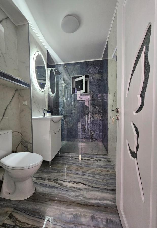 Blue Apartament Braila Exterior photo